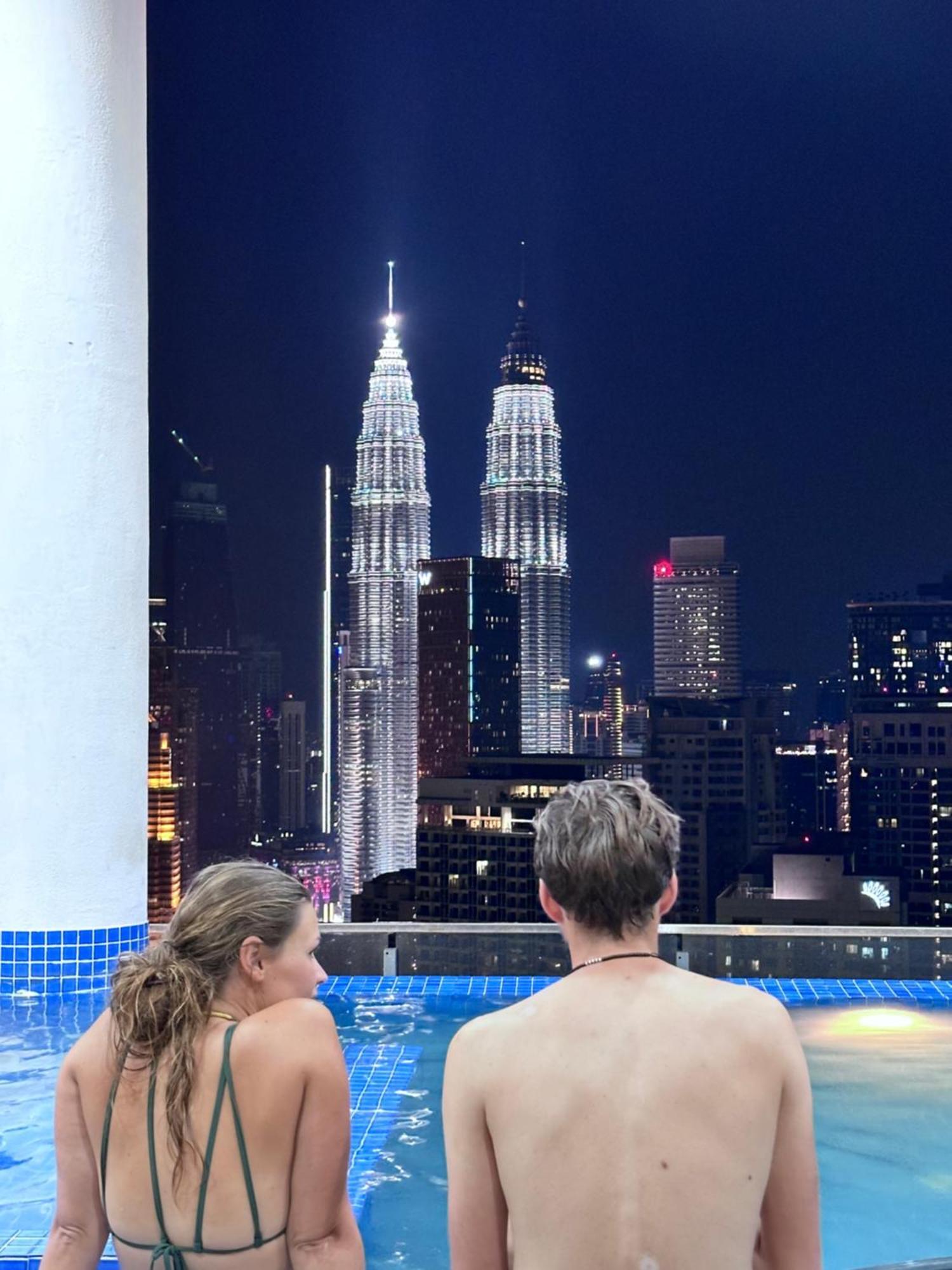 Apartament The Luxe Infinitum Klcc By Sahara Kuala Lumpur Zewnętrze zdjęcie