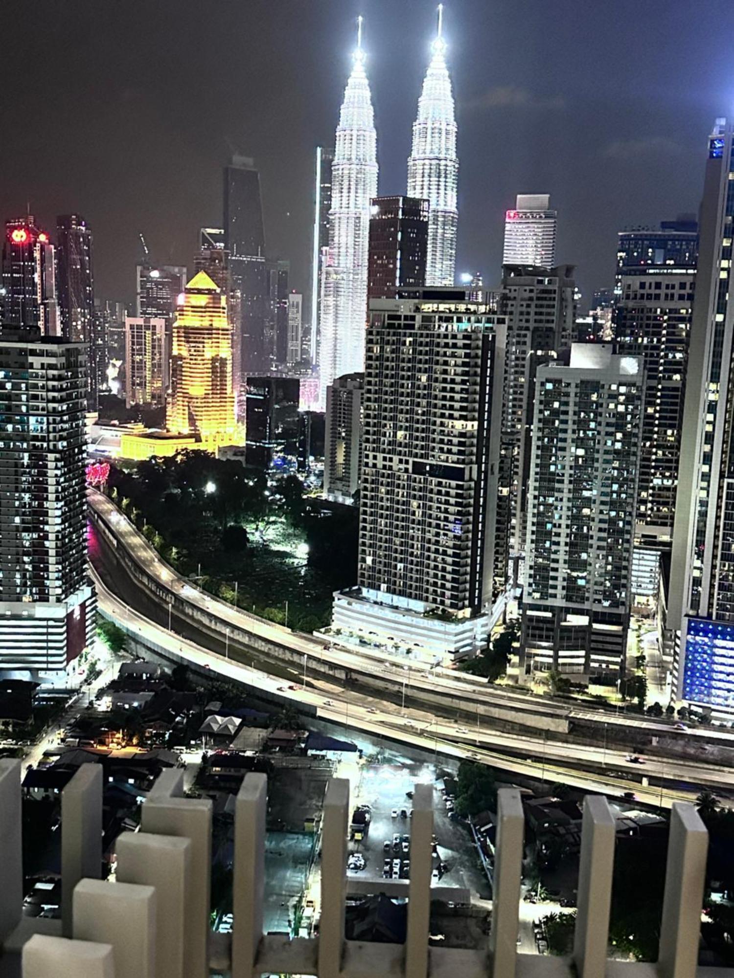 Apartament The Luxe Infinitum Klcc By Sahara Kuala Lumpur Zewnętrze zdjęcie